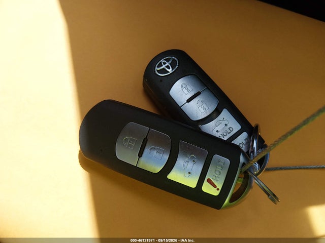 Продажа на аукционе авто 2018 Toyota Yaris Ia, vin: 3MYDLBYV2JY308283, номер лота: 46121971