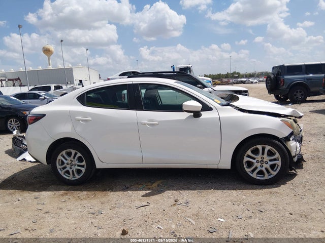 Продажа на аукционе авто 2018 Toyota Yaris Ia, vin: 3MYDLBYV2JY308283, номер лота: 46121971