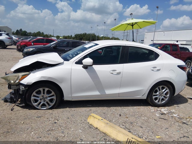 Продажа на аукционе авто 2018 Toyota Yaris Ia, vin: 3MYDLBYV2JY308283, номер лота: 46121971
