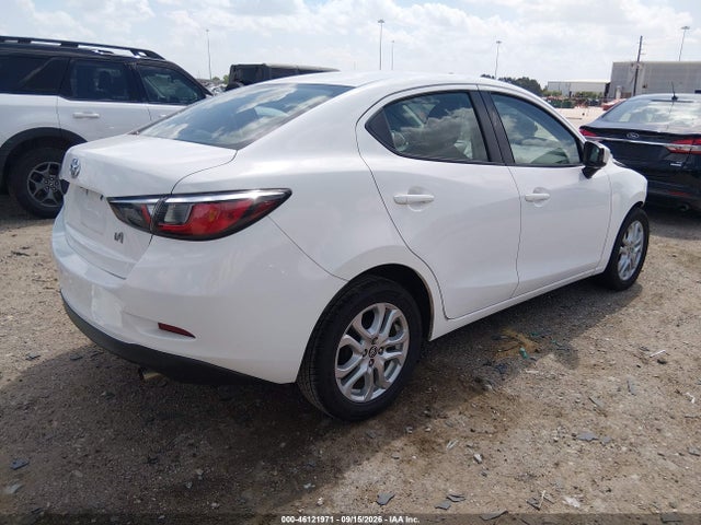 Продажа на аукционе авто 2018 Toyota Yaris Ia, vin: 3MYDLBYV2JY308283, номер лота: 46121971