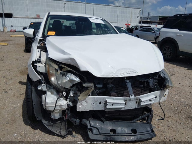Продажа на аукционе авто 2018 Toyota Yaris Ia, vin: 3MYDLBYV2JY308283, номер лота: 46121971