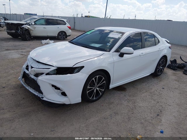 46121987 :رقم المزاد ، 4T1B11HK5JU641474 vin ، 2018 Toyota Camry Se مزاد بيع