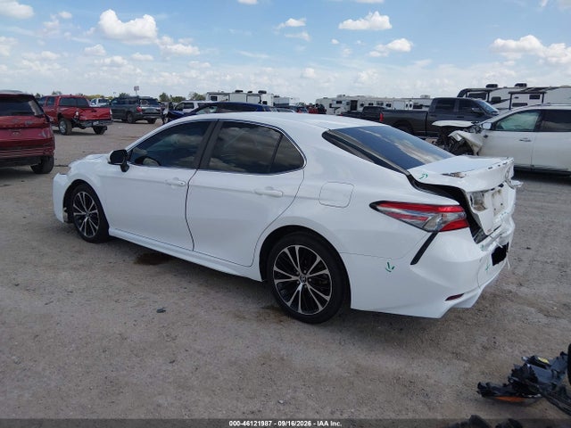 46121987 :رقم المزاد ، 4T1B11HK5JU641474 vin ، 2018 Toyota Camry Se مزاد بيع