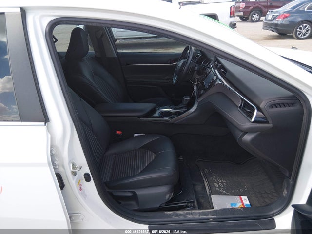 46121987 :رقم المزاد ، 4T1B11HK5JU641474 vin ، 2018 Toyota Camry Se مزاد بيع