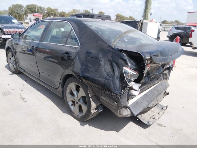46122028 :رقم المزاد ، 4T1BF1FK7CU162285 vin ، 2012 Toyota Camry Se Limited Edition مزاد بيع