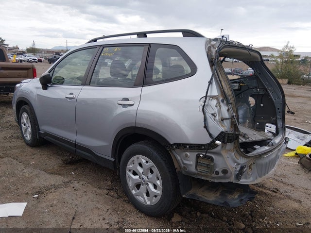 Subaru Forester 2019 JF2SKACC1KH595395 Image 3