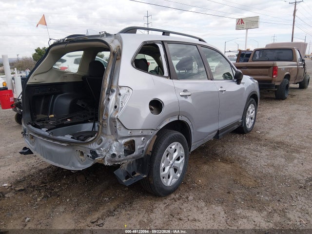 Subaru Forester 2019 JF2SKACC1KH595395 Image 4