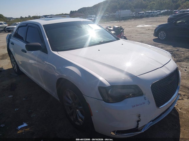 2019 Chrysler 300 Limited Awd მანქანა იყიდება აუქციონზე, vin: 2C3CCAKG0KH578154, აუქციონის ნომერი: 46122098