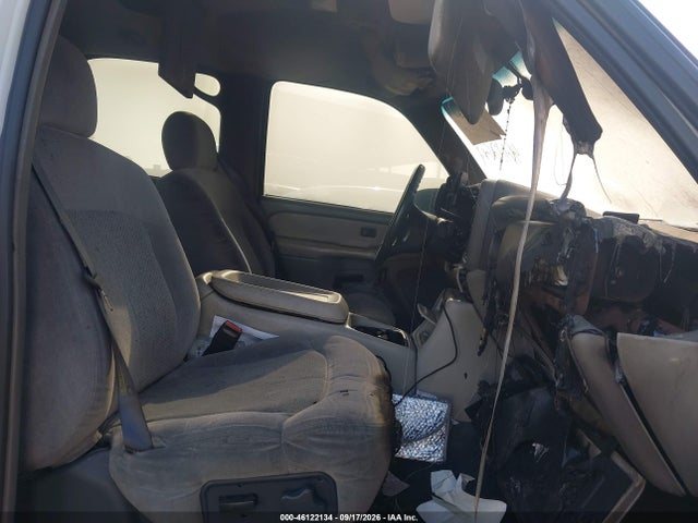 46122134 :رقم المزاد ، 1GNEC13T6YJ165878 vin ، 2000 Chevrolet Tahoe All New Ls مزاد بيع