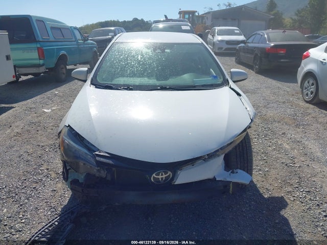 46122139 :رقم المزاد ، 2T1BURHEXJC997081 vin ، 2018 Toyota Corolla Le مزاد بيع