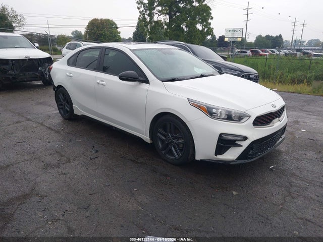 46122144 :رقم المزاد ، 3KPF34AD2ME392471 vin ، 2021 Kia Forte Gt-line مزاد بيع