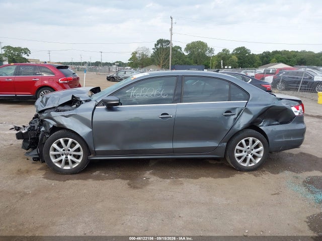 2013 Volkswagen Jetta 2.5l Se მანქანა იყიდება აუქციონზე, vin: 3VWDX7AJ6DM368003, აუქციონის ნომერი: 46122156