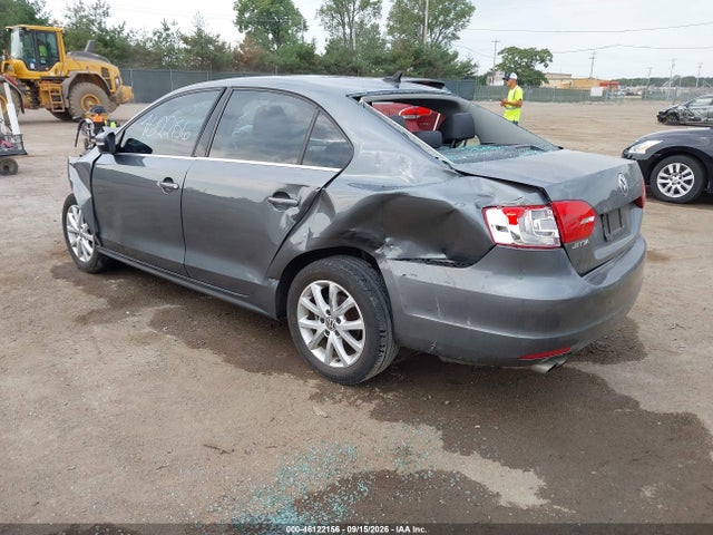2013 Volkswagen Jetta 2.5l Se მანქანა იყიდება აუქციონზე, vin: 3VWDX7AJ6DM368003, აუქციონის ნომერი: 46122156