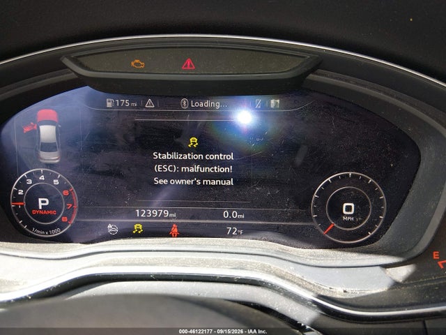 Aukcja sprzedaży 2017 Audi A4 2.0t Season Of Audi Ultra Premium, vin: WAUKMAF43HN038444, numer aukcji: 46122177
