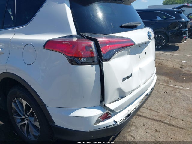 Продаж на аукціоні авто 2018 Toyota Rav4 Hybrid Le, vin: JTMRJREVXJD231897, номер лоту: 46122238
