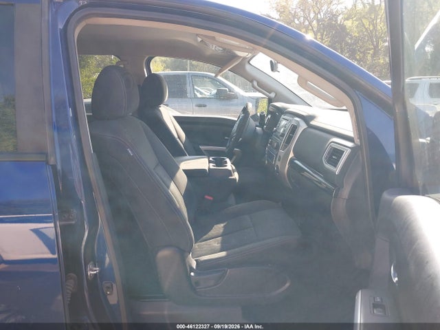 Aukcja sprzedaży 2017 Nissan Titan Sv, vin: 1N6AA1EJXHN575761, numer aukcji: 46122327