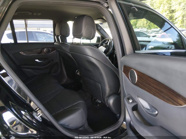 2019 Mercedes-benz Glc 300 4matic მანქანა იყიდება აუქციონზე, vin: WDC0G4KB3KV164344, აუქციონის ნომერი: 46122343