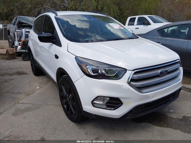 46122373 :رقم المزاد ، 1FMCU0GD8KUA40926 vin ، 2019 Ford Escape Se مزاد بيع