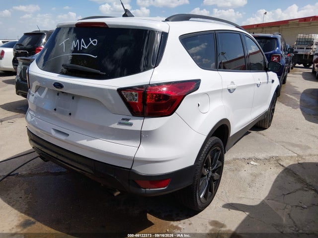 46122373 :رقم المزاد ، 1FMCU0GD8KUA40926 vin ، 2019 Ford Escape Se مزاد بيع