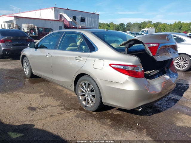 2016 Toyota Camry Xle V6 მანქანა იყიდება აუქციონზე, vin: 4T1BK1FK5GU571662, აუქციონის ნომერი: 46122375