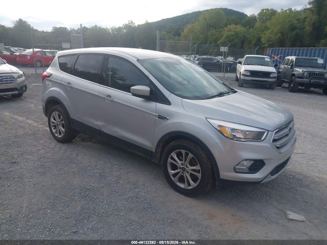 46122392 :رقم المزاد ، 1FMCU0GD5KUB19938 vin ، 2019 Ford Escape Se مزاد بيع