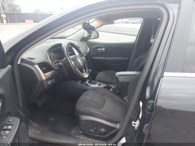 Продажа на аукционе авто 2016 Jeep Cherokee Latitude, vin: 1C4PJLCB5GW355988, номер лота: 46122436