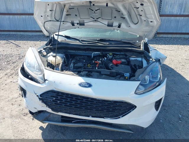 46122468 :رقم المزاد ، 1FMCU0G63NUC03844 vin ، 2022 Ford Escape Se مزاد بيع
