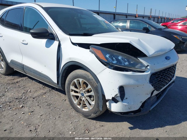 46122468 :رقم المزاد ، 1FMCU0G63NUC03844 vin ، 2022 Ford Escape Se مزاد بيع
