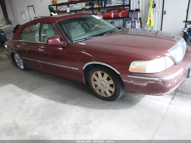 Продаж на аукціоні авто 2004 Lincoln Town Car Ultimate, vin: 1LNHM83W74Y620966, номер лоту: 46122467