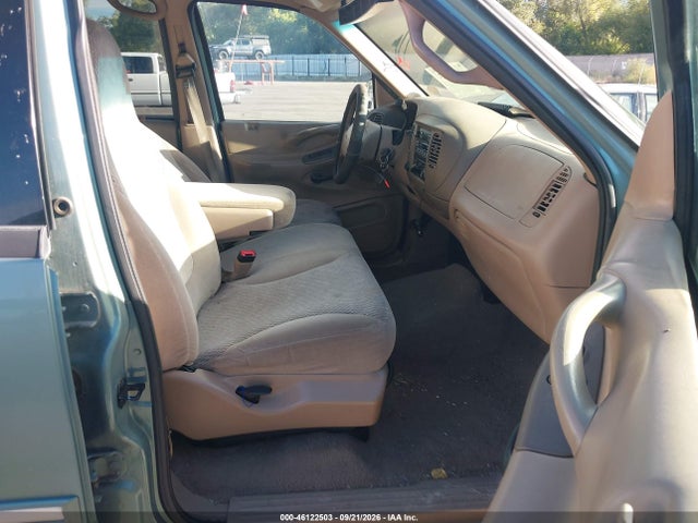 Продажа на аукционе авто 1998 Ford Expedition Eddie Bauer/xlt, vin: 1FMPU18L3WLB56155, номер лота: 46122503