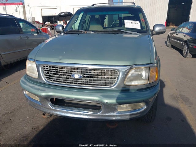 Продажа на аукционе авто 1998 Ford Expedition Eddie Bauer/xlt, vin: 1FMPU18L3WLB56155, номер лота: 46122503