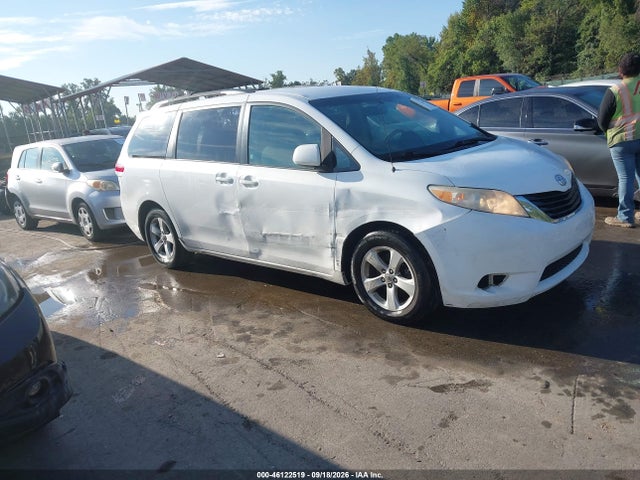 Продажа на аукционе авто 2011 Toyota Sienna Le V6, vin: 5TDKK3DC6BS009021, номер лота: 46122519