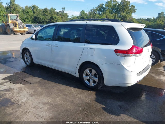 Продажа на аукционе авто 2011 Toyota Sienna Le V6, vin: 5TDKK3DC6BS009021, номер лота: 46122519