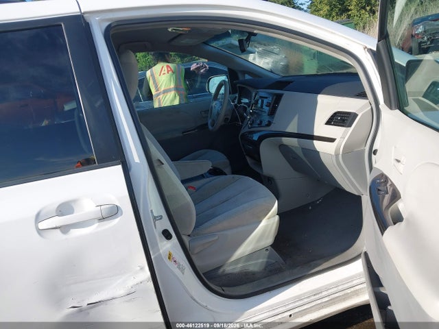 Продажа на аукционе авто 2011 Toyota Sienna Le V6, vin: 5TDKK3DC6BS009021, номер лота: 46122519