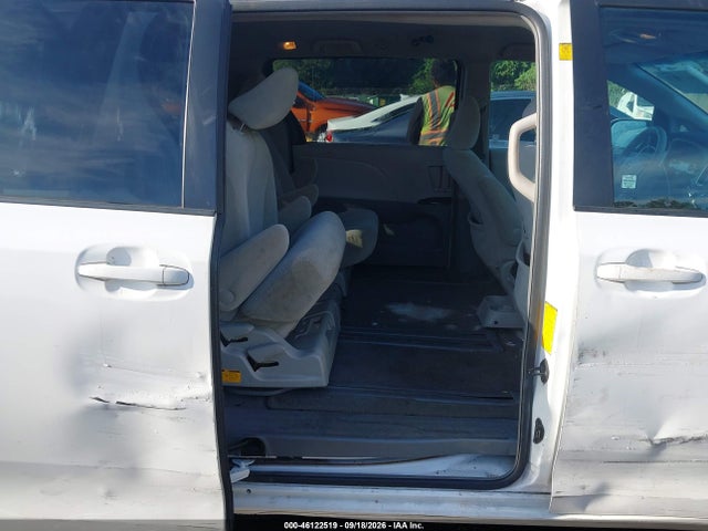 Продажа на аукционе авто 2011 Toyota Sienna Le V6, vin: 5TDKK3DC6BS009021, номер лота: 46122519