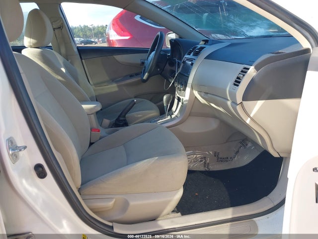 2013 Toyota Corolla Le მანქანა იყიდება აუქციონზე, vin: 5YFBU4EE8DP106300, აუქციონის ნომერი: 46122525