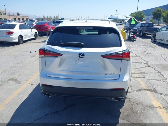 Lexus NX 300 2021 JTJDARDZ2M5029906 Image 17