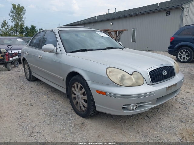46122556 :رقم المزاد ، KMHWF35H32A662169 vin ، 2002 Hyundai Sonata Gls/lx مزاد بيع