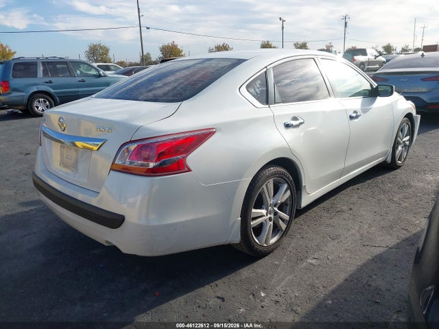 Продажа на аукционе авто 2013 Nissan Altima 3.5 S, vin: 1N4BL3AP8DN543110, номер лота: 46122612