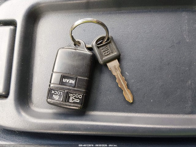 Продаж на аукціоні авто 1995 Gmc Suburban K1500, vin: 1GKFK16K3SJ722471, номер лоту: 46122616
