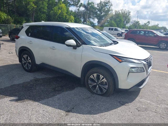 46122619 :رقم المزاد ، 5N1AT3BA4MC745210 vin ، 2021 Nissan Rogue Sv Fwd مزاد بيع