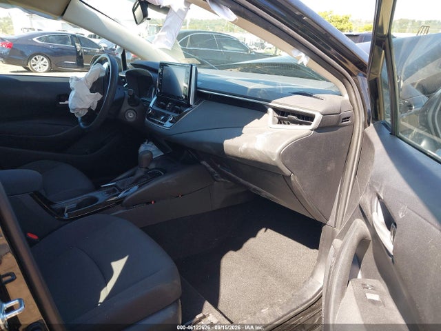 46122626 :رقم المزاد ، 5YFEPMAE7MP193813 vin ، 2021 Toyota Corolla Le مزاد بيع