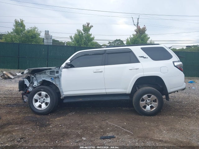 Продажа на аукционе авто 2020 Toyota 4runner Trd Off Road Premium, vin: JTEBU5JR3L5829994, номер лота: 46122743