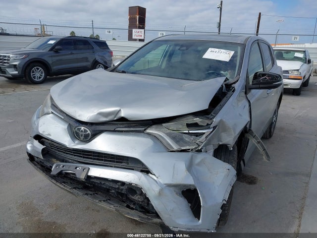 Продаж на аукціоні авто 2018 Toyota Rav4 Xle, vin: JTMWFREV7JJ164679, номер лоту: 46122755