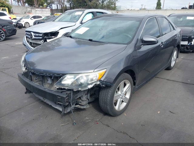 Toyota CAMRY SE 2014 4T1BF1FKXEU338930 Image 2