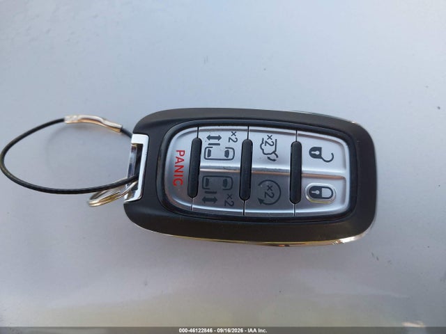 Продажа на аукционе авто 2026 Chrysler Pacifica Limited, vin: 2C4RC1GG3TR195884, номер лота: 46122846