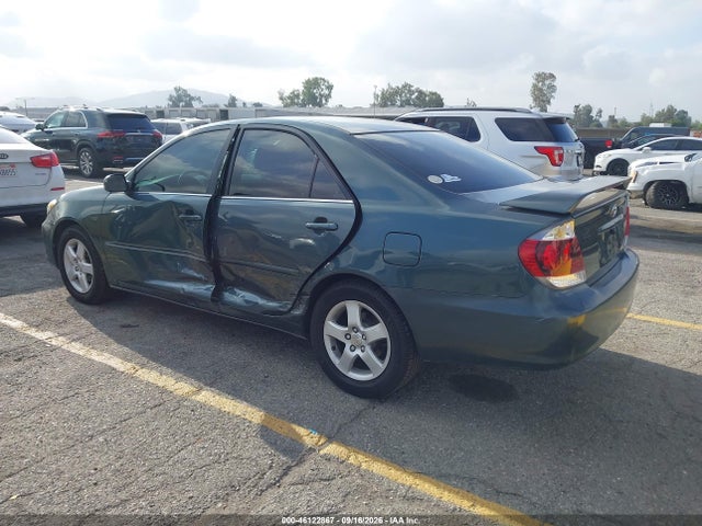 2005 Toyota Camry Se მანქანა იყიდება აუქციონზე, vin: 4T1BE32K65U008352, აუქციონის ნომერი: 46122867