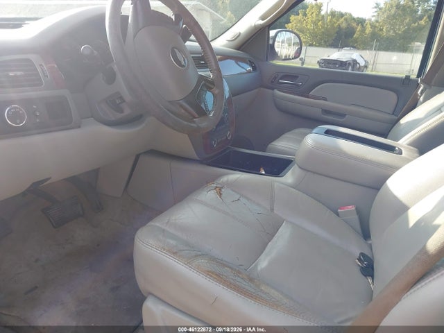 46122872 :رقم المزاد ، 1GNFC13078R101148 vin ، 2008 Chevrolet Tahoe Ltz مزاد بيع