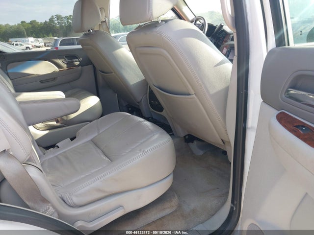 46122872 :رقم المزاد ، 1GNFC13078R101148 vin ، 2008 Chevrolet Tahoe Ltz مزاد بيع