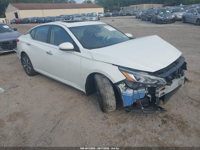 2020 Nissan Altima Sv მანქანა იყიდება აუქციონზე, vin: 1N4BL4DV9LC182593, აუქციონის ნომერი: 46122928